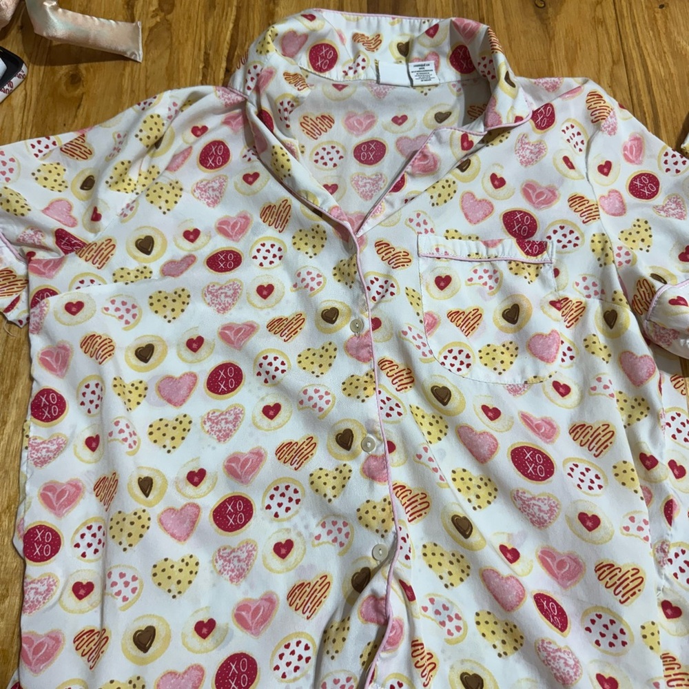 Cupcakes & Cashmere pj set